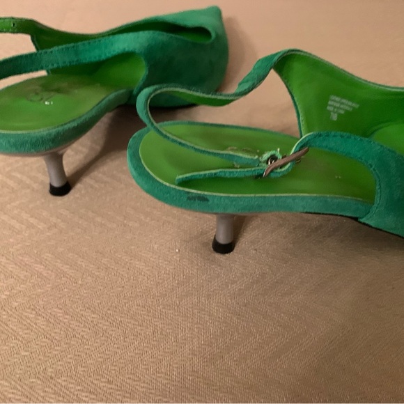 Shoes - Picture 4 of 5